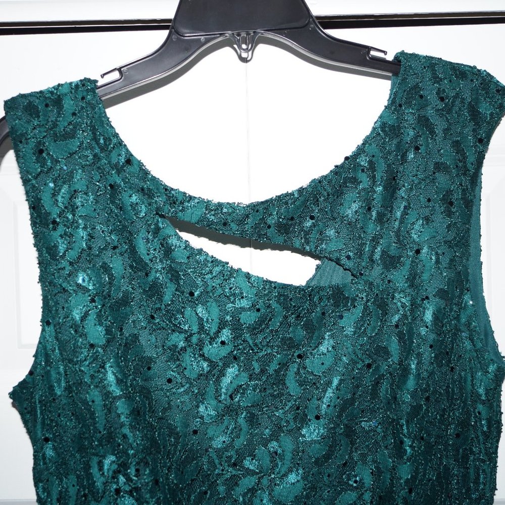 WOMEN'S FORMAL DRESS - Picture 2 of 8
